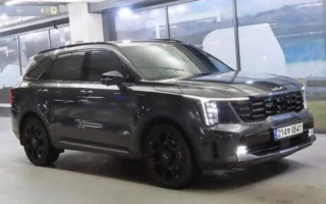 더 뉴 쏘렌토 4세대 가솔린 2.5T 4WD 시그니처 그래비티 기아 2023/12 175,528km